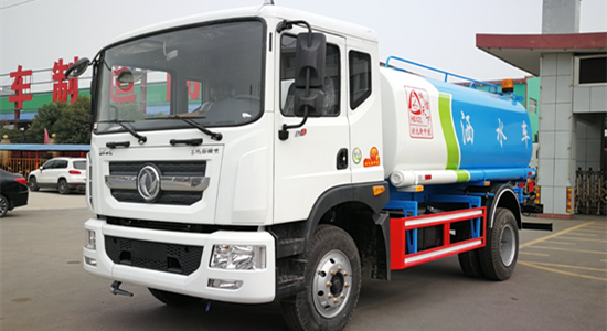 灑水車(chē)